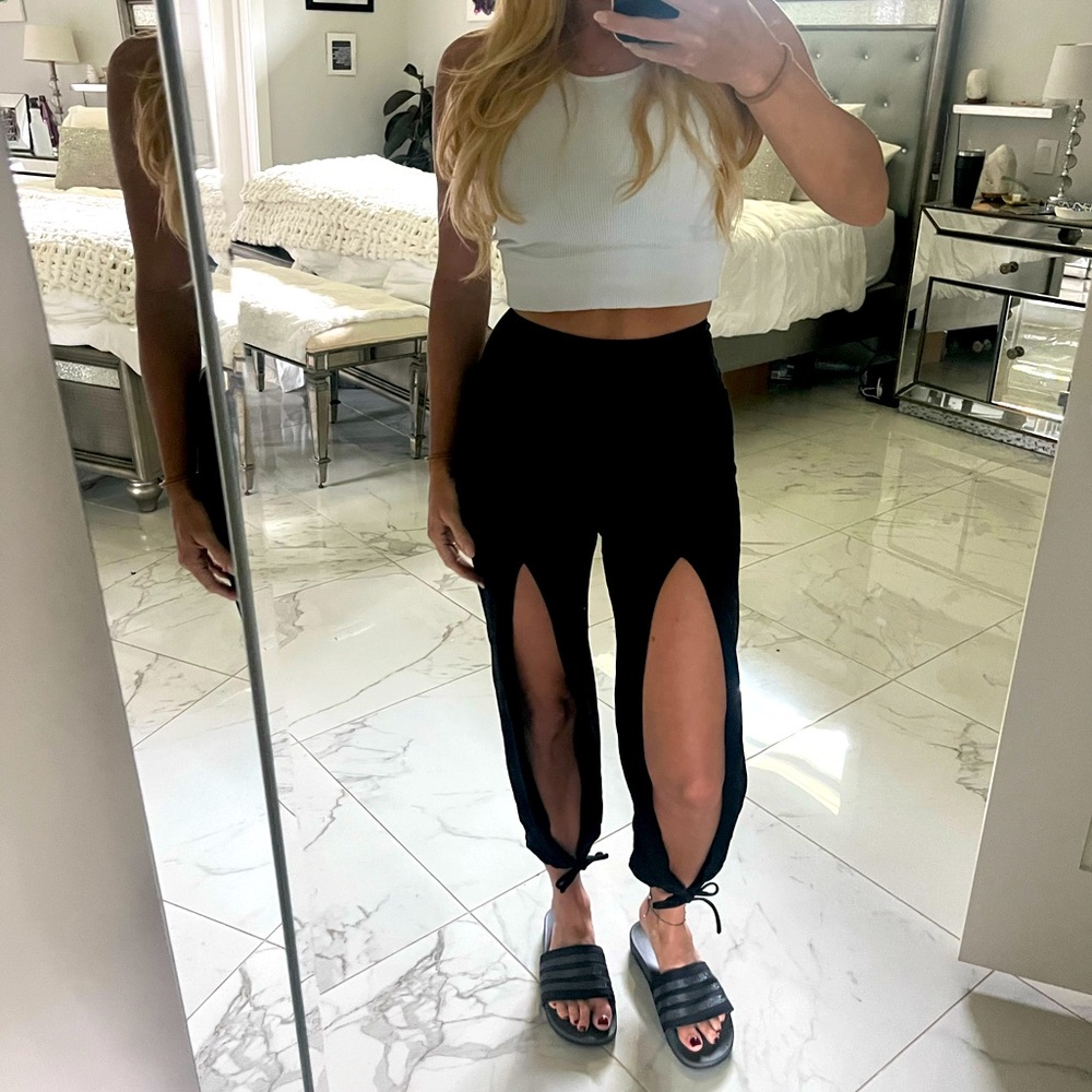 Namasthetics yoga open front tie ankle pants XS